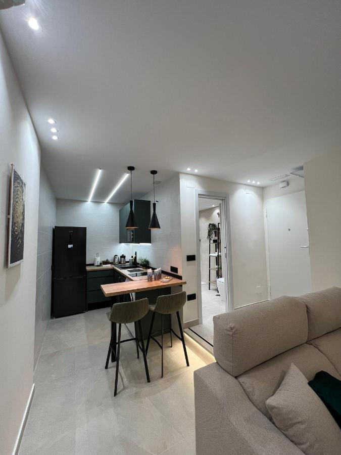 Zelun Suite Torremolinos Center Bagian luar foto
