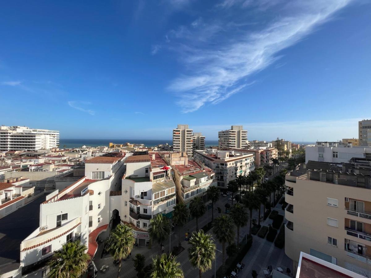 Zelun Suite Torremolinos Center Bagian luar foto