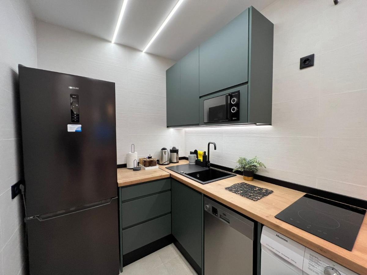 Zelun Suite Torremolinos Center Bagian luar foto