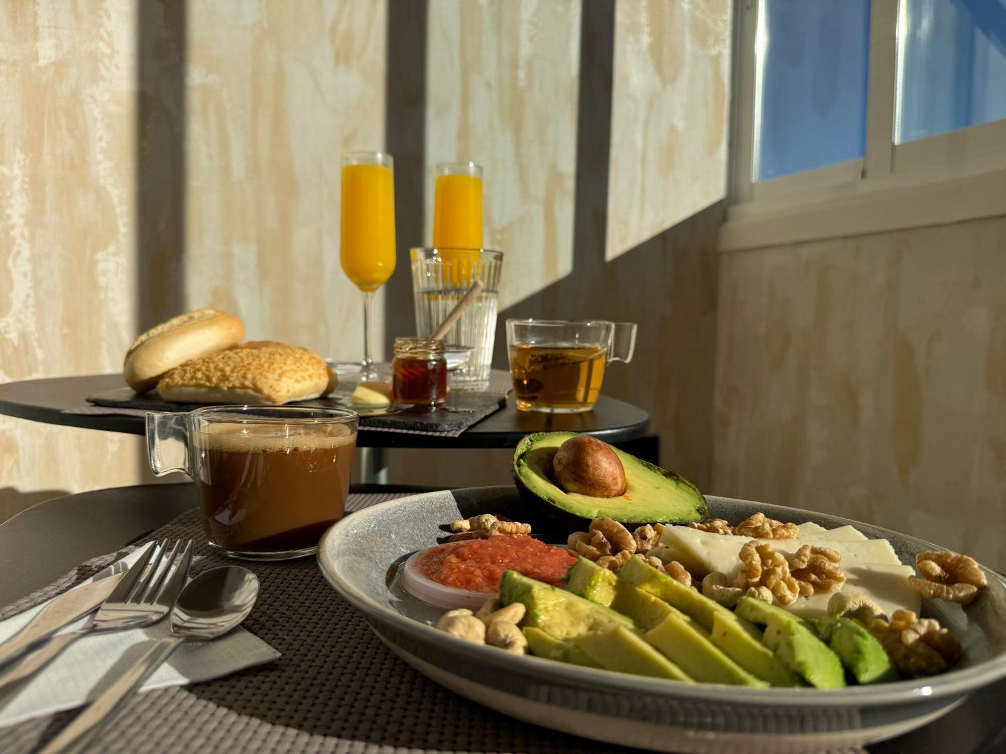 Zelun Suite Torremolinos Center Bagian luar foto